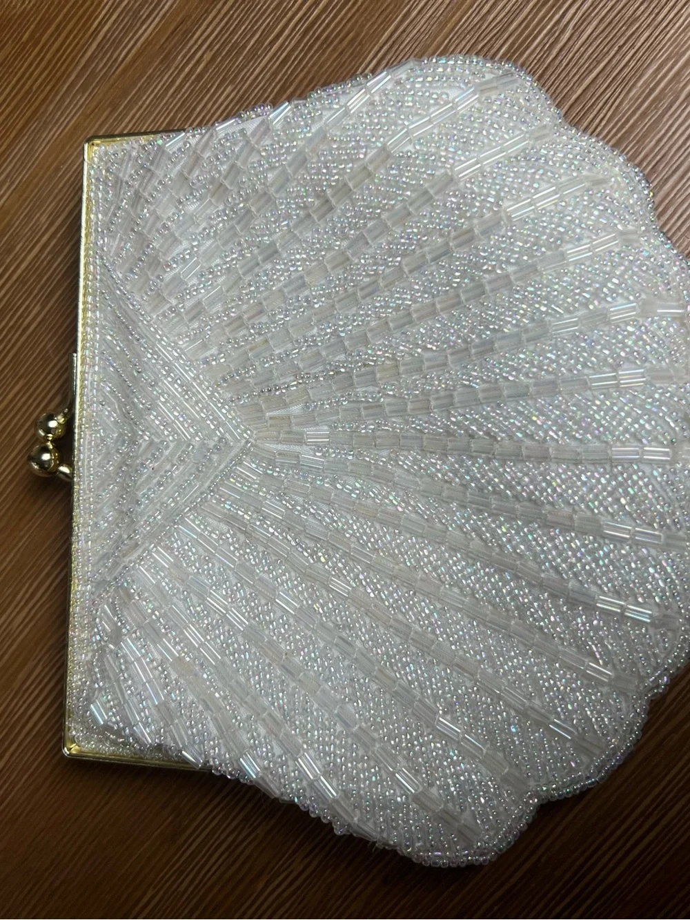 Vintage Elegant White Beaded Shell Evening Purse Clutch with Gold Chain Bridal